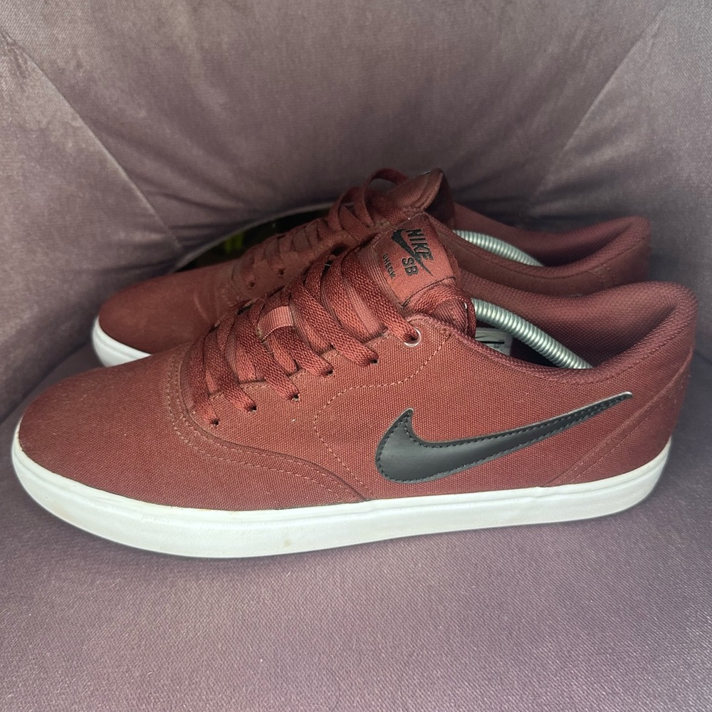 Nike SB Men's Red Sneakers